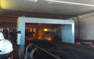 DCM conveyor dismountable metal detector - Image 3